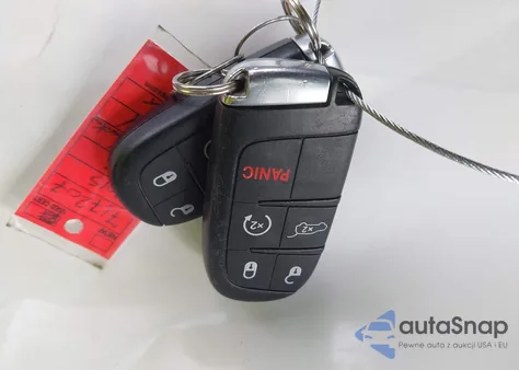 2015 Jeep Grand Cherokee Overland из США, поврежденный, VIN 1C4RJFCG1FC717207